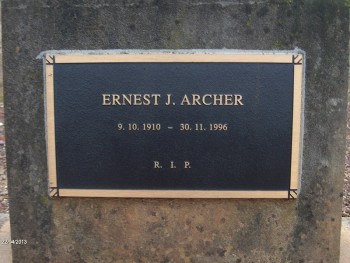Ernest J. ARCHER - Moorngag Cemetery