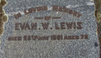 Evan W LEWIS - Moorngag Cemetery