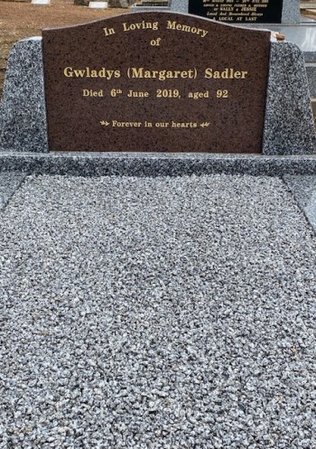 Gwladys (Margaret) SADLER - Moorngag Cemetery