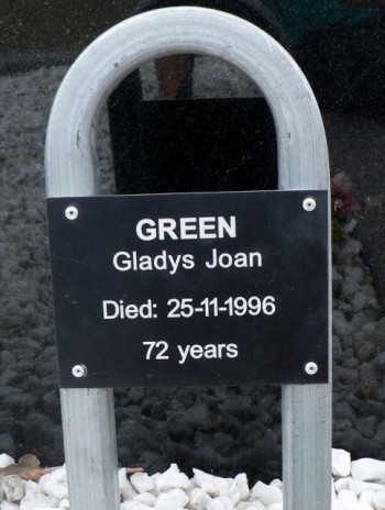 Gladys Joan GREEN - Winton Cemetery